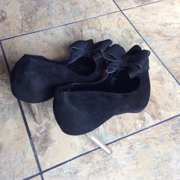 Black Bow Fashion 4 Inch Stileto Pumps - Picture 3 of 9